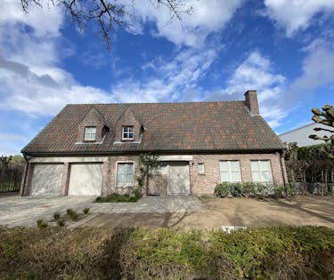 Klassieke villa met twee slaapkamers te huur op de Rodenburg te Marke