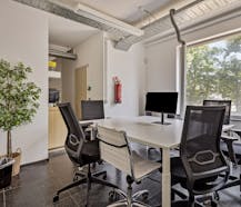 Verhuurd bedrijfsgebouw te koop in Oostende