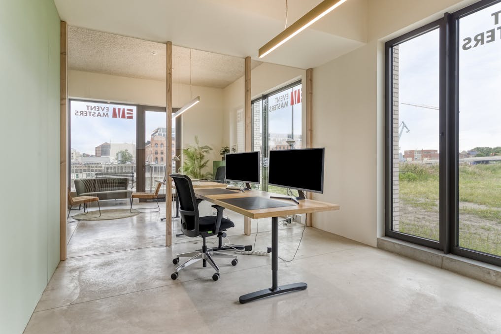 High-end kantoor (249 m²) te koop aan de oude Dokken te Gent