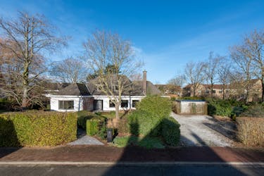 Villa op een prachtig perceel (1.349m²) te Oostende