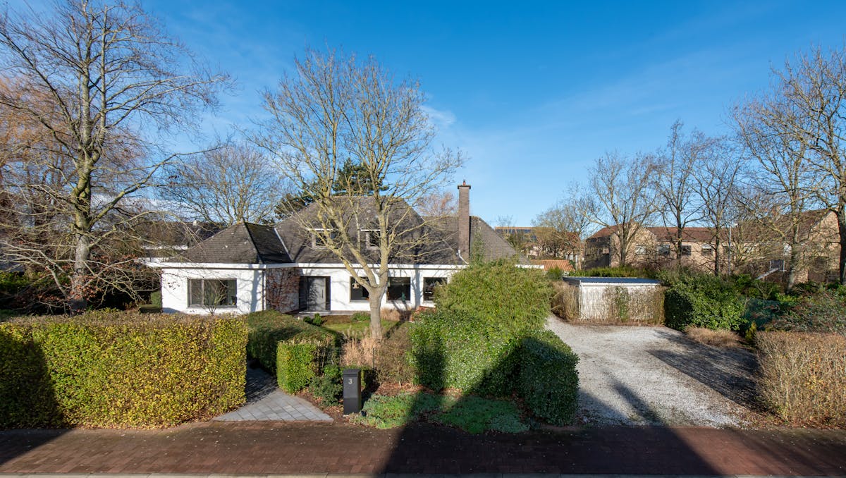 Villa op een prachtig perceel (1.349m²) te Oostende