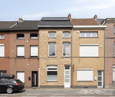 Instapklare rijwoning met tuin te koop in Mechelen.