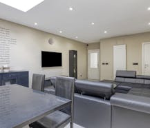 Instapklare rijwoning met tuin te koop in Mechelen.