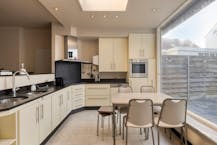 Multifunctioneel huis met 3 kamers te koop in Desselgem