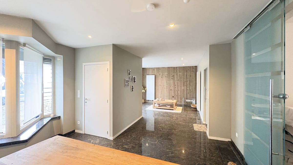 Multifunctioneel huis met 3 kamers te koop in Desselgem