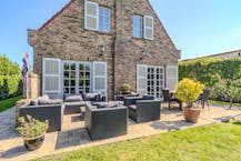 Magnifieke villa met zuidgerichte tuin te Stene - Oostende