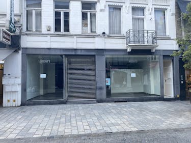 Handelspand te huur in de Ooststraat te Roeselare