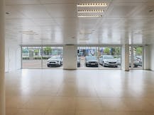 Ready to move in commercial property of approx. 183m² for sale in Roeselare