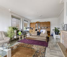 Lichtrijk hoekappartement met garage te koop in Sint-Michiels