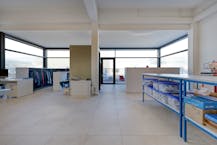 Bedrijfsgebouw met appartement op ca. 1.780m² in Lichtervelde