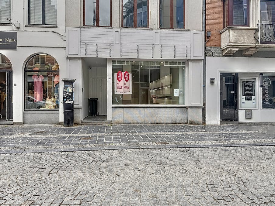 Handelspand (+/-70 m²) met topligging in centrum Oudenaarde