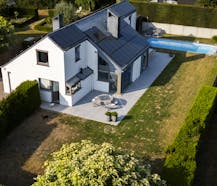 Energiezuinige instapklare villa met zwembad en poolhouse