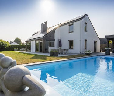 Energiezuinige instapklare villa met zwembad en poolhouse