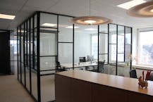 Espace de bureau facilement accessible (512 m²) sur la Martelaarslaan à Gand