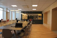 Espace de bureau facilement accessible (512 m²) sur la Martelaarslaan à Gand