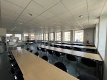 Espace de bureau facilement accessible (512 m²) sur la Martelaarslaan à Gand