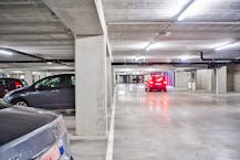 Laatste autostaanplaatsen te koop in Dunant Gardens