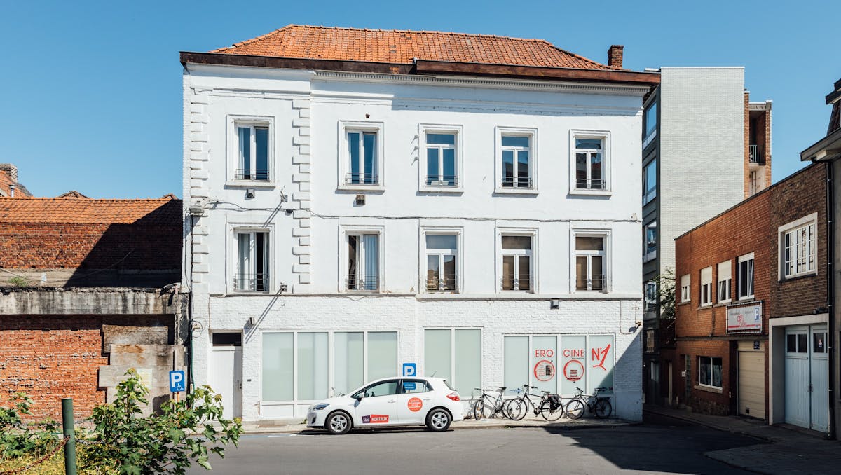 Opbrengsteigendom te koop in hartje Kortrijk