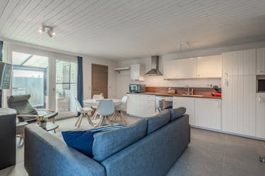 Rustig gelegen vakantiewoning met tuin te koop te Westende!