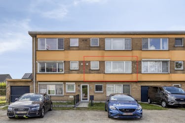 Appartement met 2 slaapkamers en garage te koop in Kapellen!