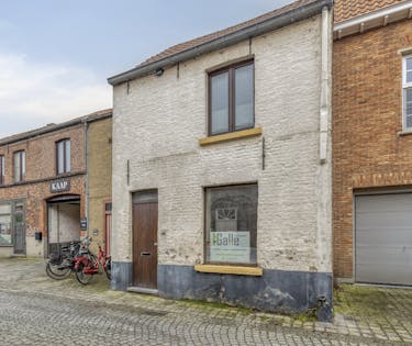Te renoveren huis te koop in centrum Brugge