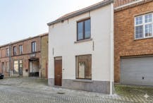 Te renoveren huis te koop in centrum Brugge