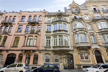 Investment property – 4 units with inner courtyard