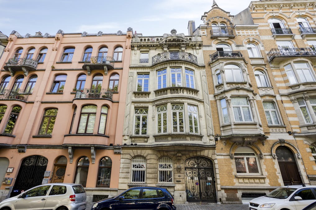 Investment property – 4 units with inner courtyard