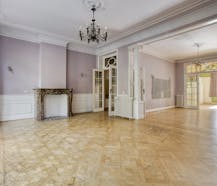 Investment property – 4 units with inner courtyard