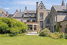 Karaktervol historisch pand in het centrum van Ardooie