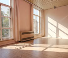 Te renoveren statige hoekwoning in Brugge te koop