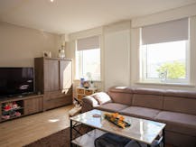 Instapklaar handelspand met woonst te koop op de Boelare in Eeklo