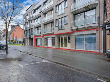 Handelspand (ca. 190 m²) te koop in centrum Aalter