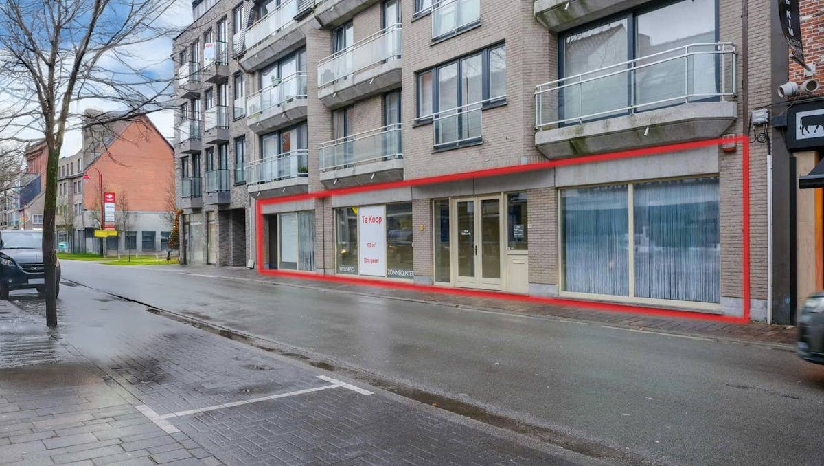Handelspand (ca. 190 m²) te koop in centrum Aalter