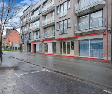 Handelspand (ca. 190 m²) te koop in centrum Aalter