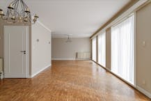 Ruim drie kamer appartement (139 m²) te koop in het centrum van Poperinge