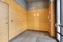 Kantoorgebouw te huur in Kortrijk