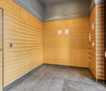 Kantoorgebouw te huur in Kortrijk