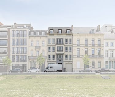 Kantoorgebouw te huur in Kortrijk
