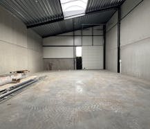 Nieuwbouw KMO-unit van ca. 180 m² te huur in project Zeus