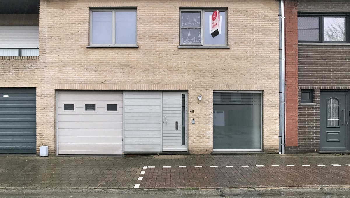 Gezellige woning met 3 slaapkamers en tuin te Roeselare.