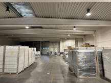 Loods met kantoor te huur nabij afrit E403 Roeselare