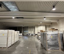 Loods met kantoor te huur nabij afrit E403 Roeselare