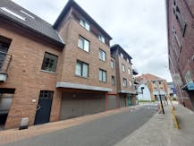 Garagebox te koop in hartje Rumbeke