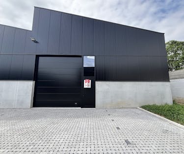 Nieuwbouw KMO-unit van ca. 180 m² te huur in project Zeus