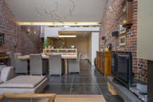 Unieke loftwoning met ruime garage en prachtige tuin