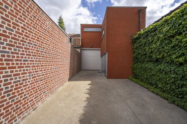 Unieke loftwoning met ruime garage en prachtige tuin