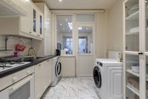 Gerenoveerd gelijkvloers appartement te koop in Merksem