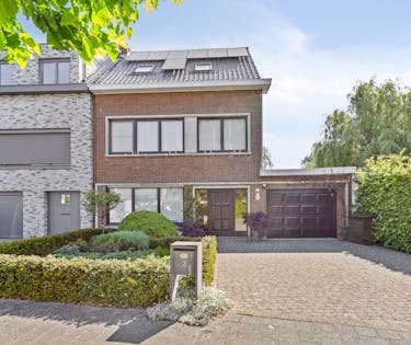 Ruime half open bebouwing op toplocatie in Kontich