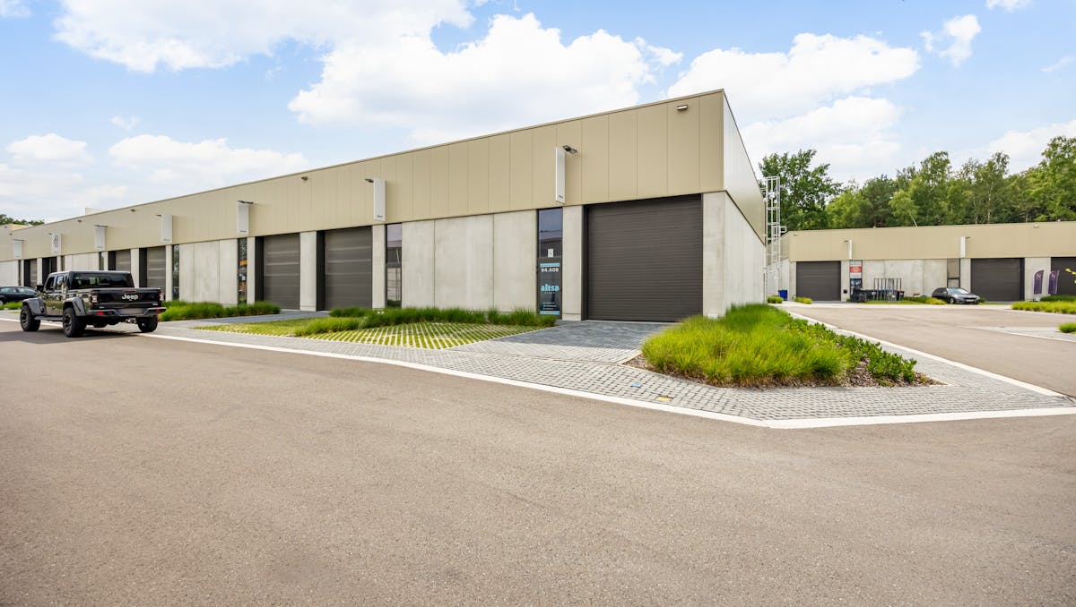 Opslagplaats op toplocatie in Genk-Noord!